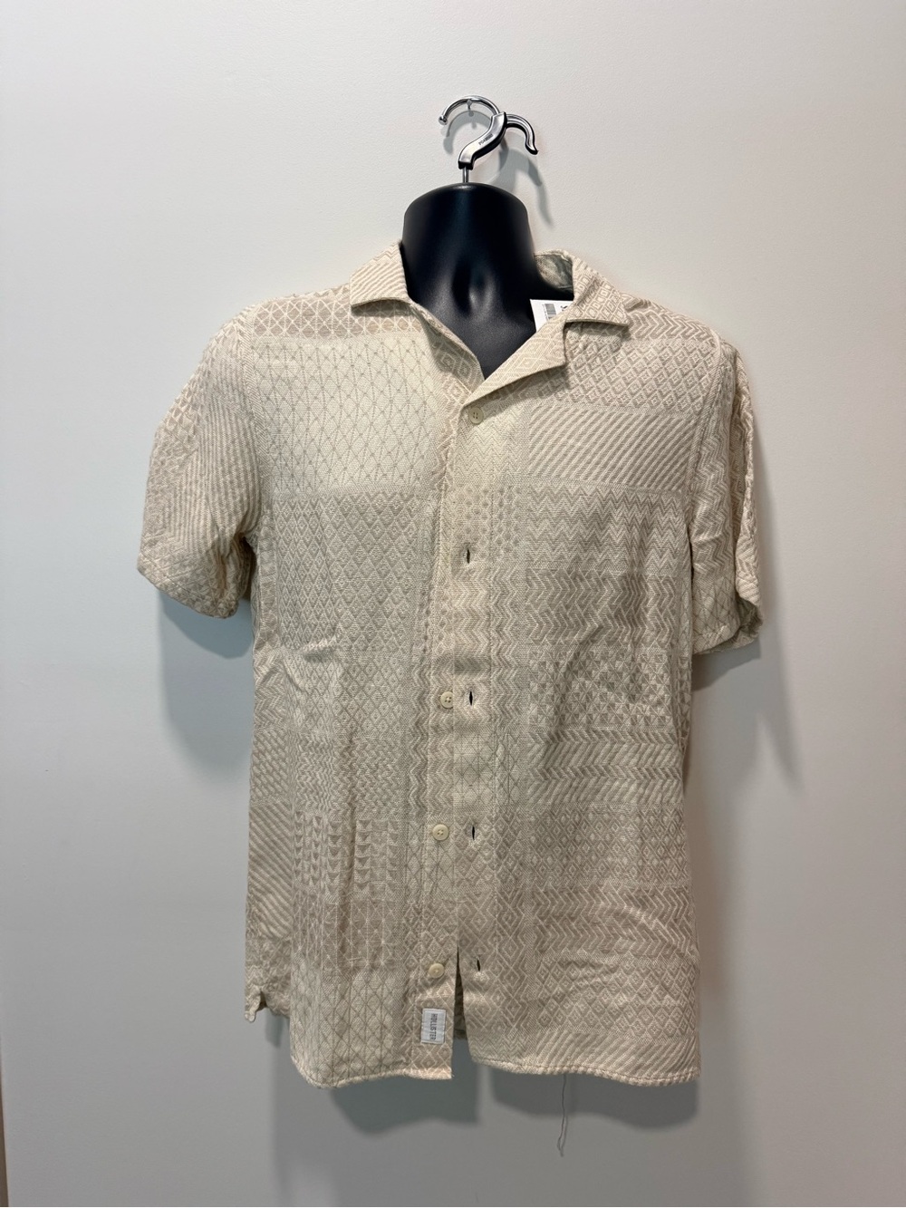 Hollister Beige Textured Short-Sleeve Button-Down Shirt